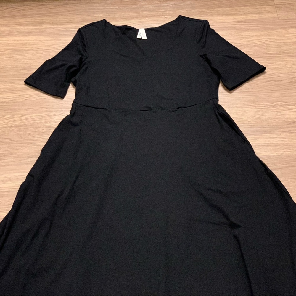 NEW Pact Organic Cotton Scoop Neck Stretch Fit and Flare Midi Dress Black Size L - Picture 4 of 11